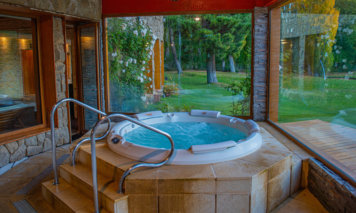 3 Embark on a lavish journey to El Calafate with a 3-day luxury tour at the 5-star Posada Los Alamos Hotel.